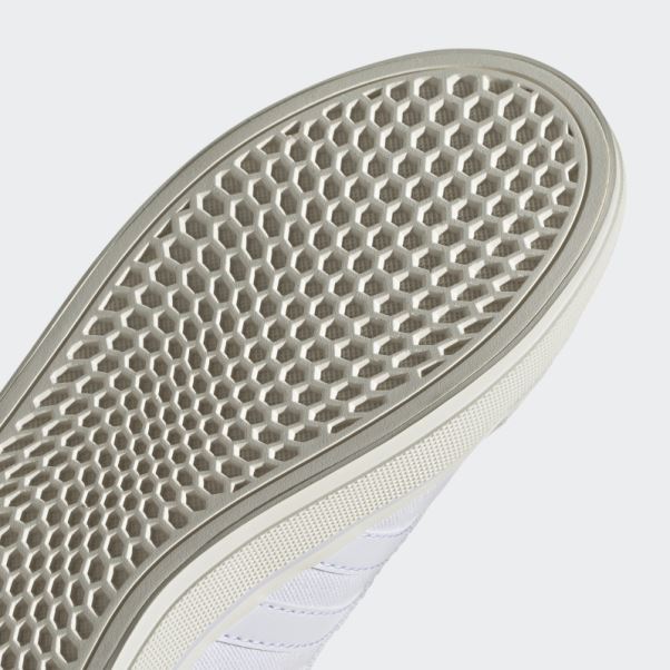 Adidas Bravada 2.0 Lifestyle Chaussures De Skateboard En Toile Blanche