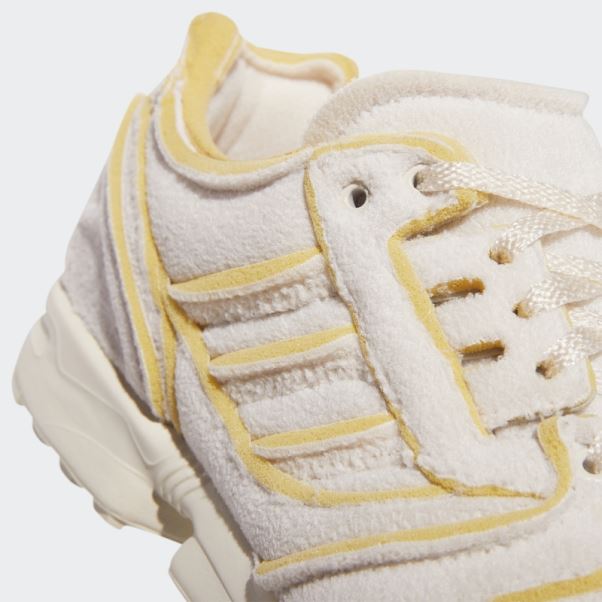Chaussures Adidas Cosy Zx 8000 Blanches élégantes