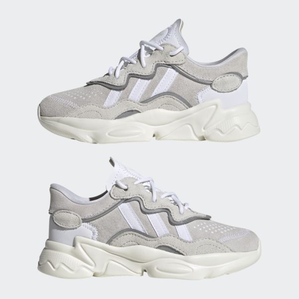 Chaussures Adidas Ozweego Blanches élégantes