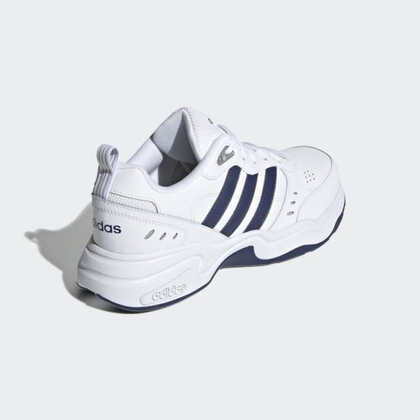 Chaussures Adidas Strutter Blanches