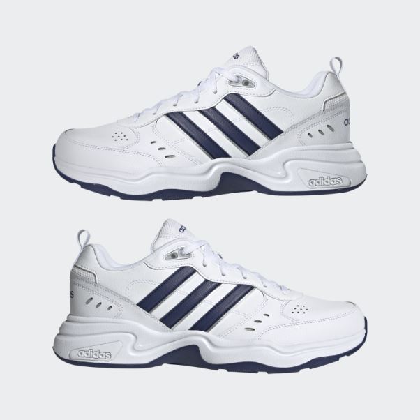 Chaussures Adidas Strutter Blanches