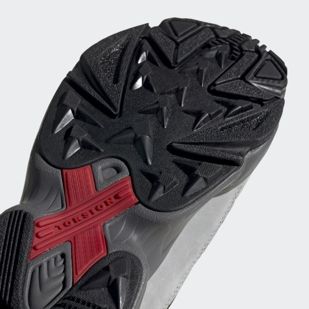 Yung-1 Chaussures Argent Adidas