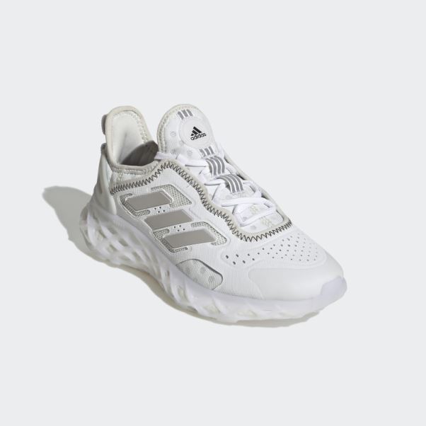 Chaussures Adidas Web Boost Blanc