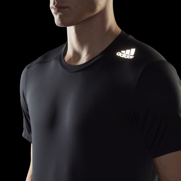 T-shirt De Course Adidas Noir Conçu 4