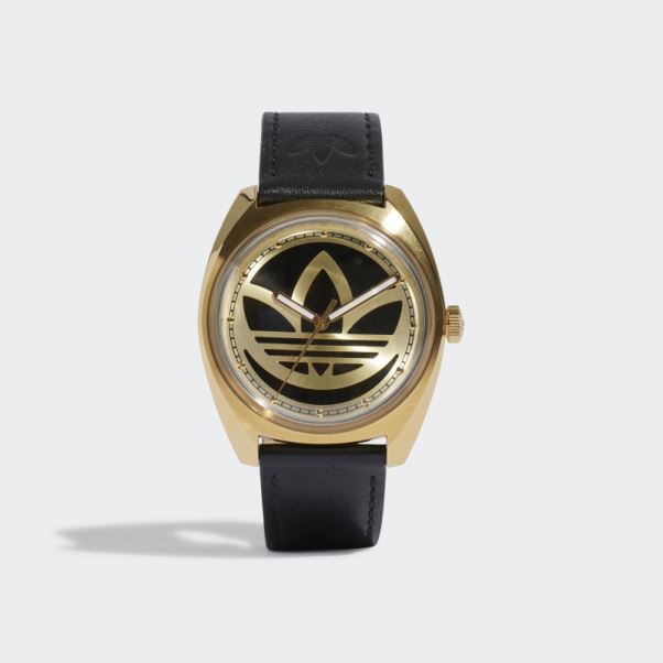 édition Une Montre Adidas Or Métallique