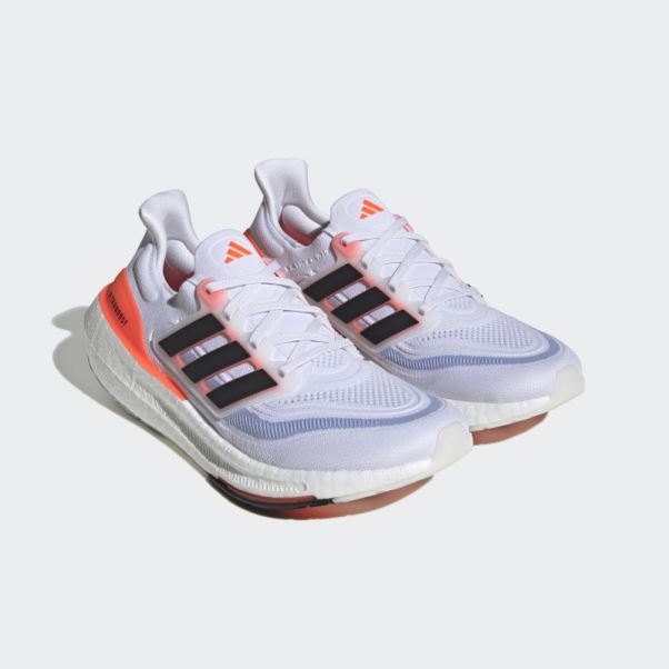 Chaussures Adidas Ultraboost Light Rouge