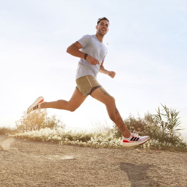 Chaussures De Running Ultraboost Light Blanc Adidas