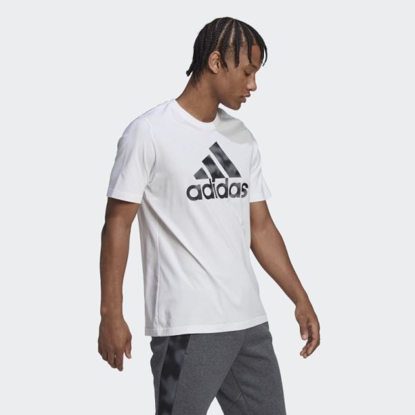 T-shirt Imprimé Camouflage Adidas Essentials Blanc
