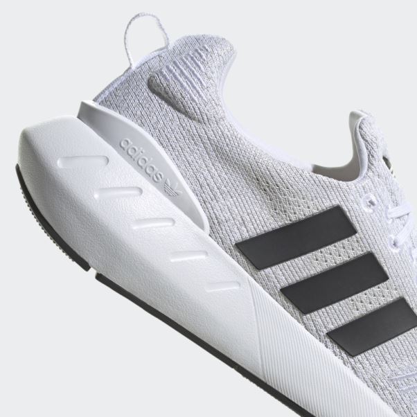 Chaussure Swift Run 22 Blanche Adidas
