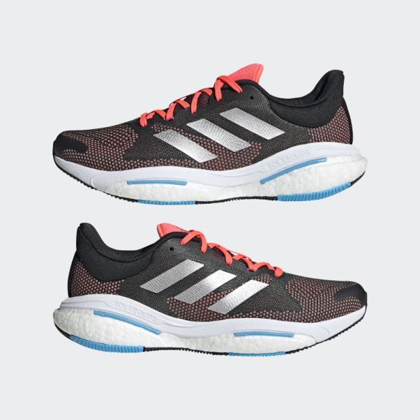 Chaussure Adidas Solarglide 5 Carbone