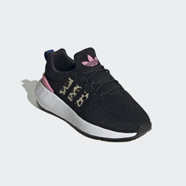 Chaussures Adidas Swift Run 22 Bleu