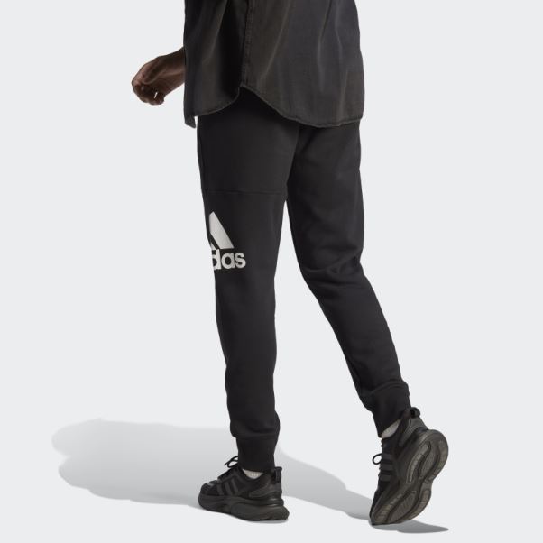 Adidas Pantalon Noir Essentiel En Molleton à Logo Et Chevilles Fuselées Adidas