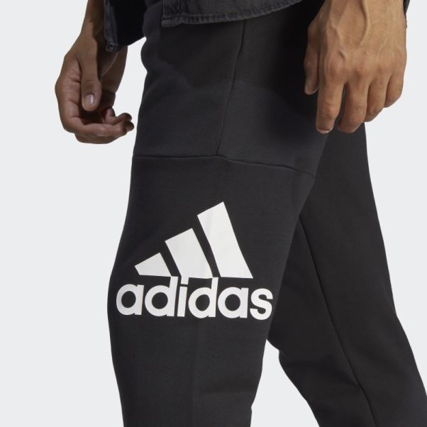 Adidas Pantalon Noir Essentiel En Molleton à Logo Et Chevilles Fuselées Adidas