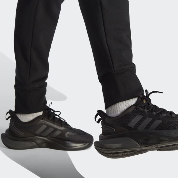 Adidas Pantalon Noir Essentiel En Molleton à Logo Et Chevilles Fuselées Adidas