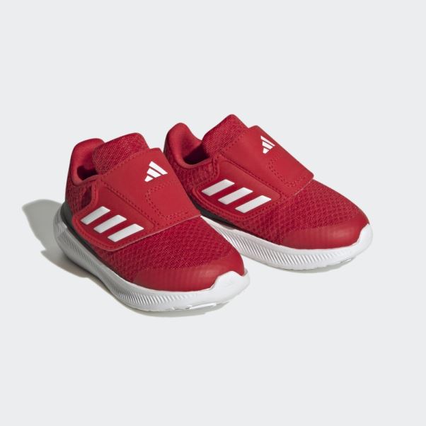 Chaussures à Scratch Runfalcon 3.0 écarlate Adidas