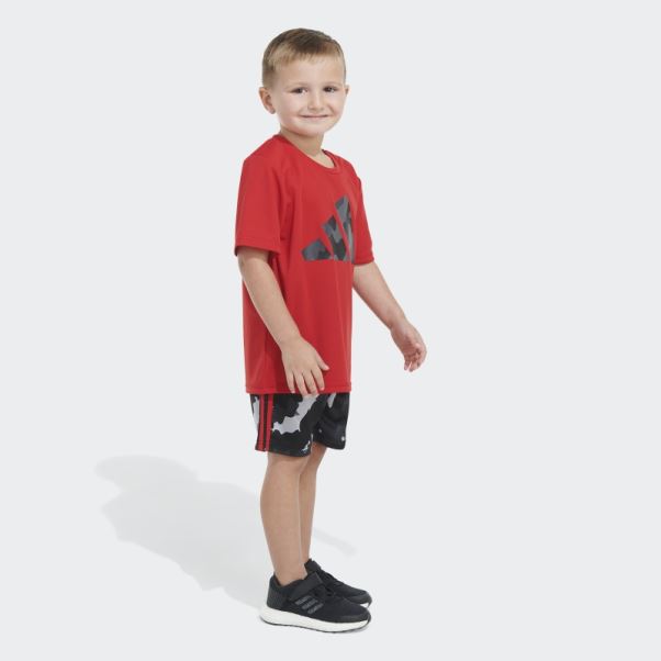 Poly Tee Camo Aop Short écarlate Adidas