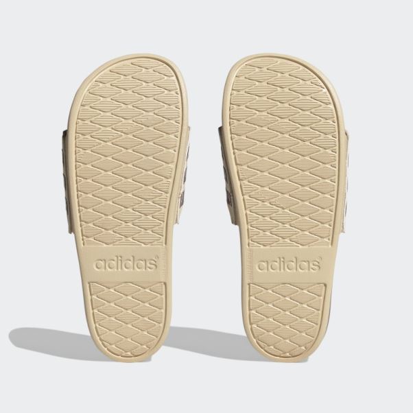 Adilette Comfort Slides Sable Adidas
