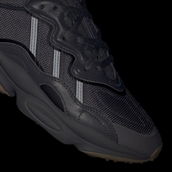 Chaussures Adidas Ozweego Noir