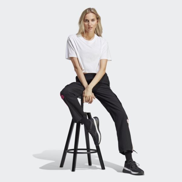 Adidas Pantalon Cargo Noir à 3 Bandes Avec Patchs De Fleurs En Chenille