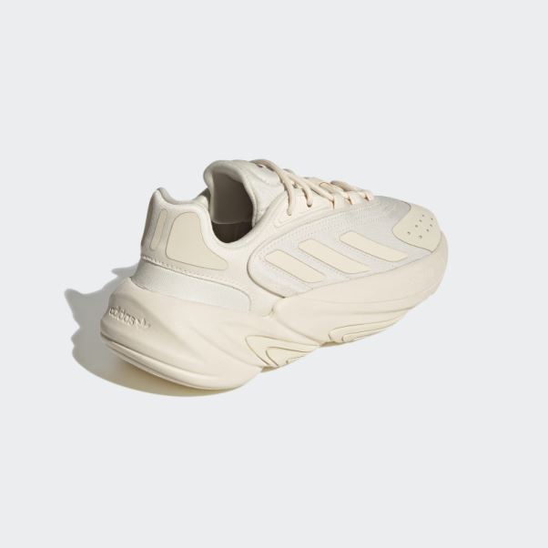 Chaussures Ozelia Teinte Ecru Adidas