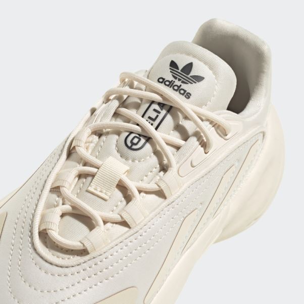 Chaussures Ozelia Teinte Ecru Adidas