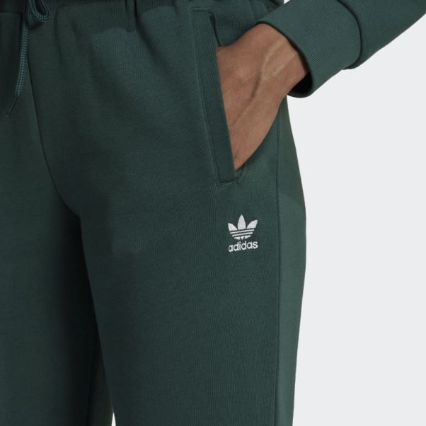 Adidas Pantalon De Jogging Slim Polaire Adicolor Essentials Vert Minéral