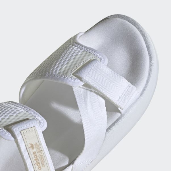 Sandales Adidas Adilette Aventure Blanches