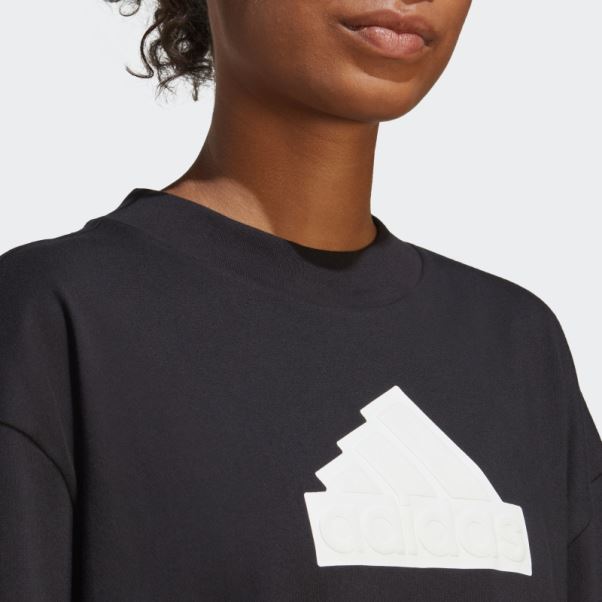 T-shirt Future Icon Badge Of Sport Boyfriend Noir Adidas
