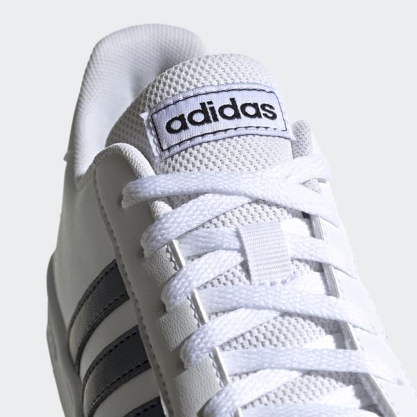Chaussure Adidas Grand Court Blanche
