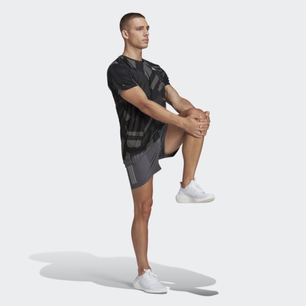 Posséder Le T-shirt Saisonnier Run Adidas Noir