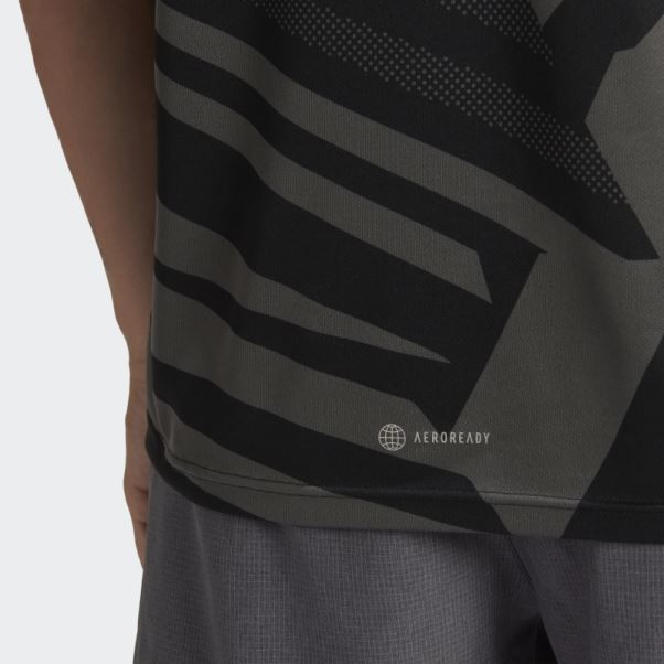Posséder Le T-shirt Saisonnier Run Adidas Noir