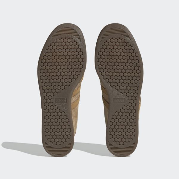 Chaussures Pantone Adidas Tabac