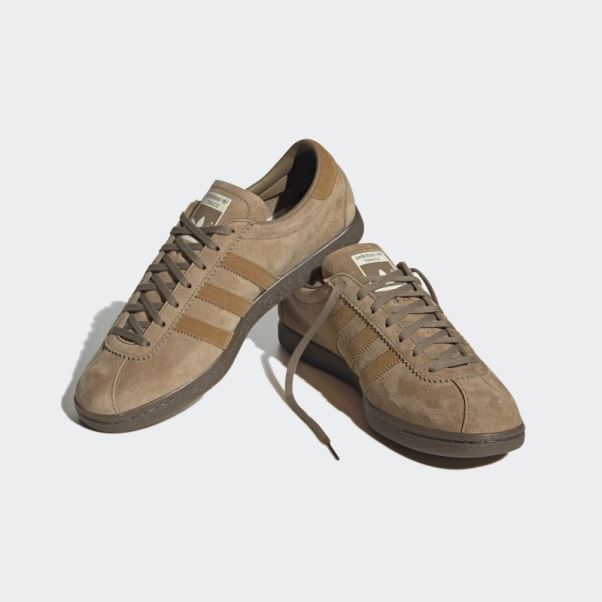 Chaussures Pantone Adidas Tabac
