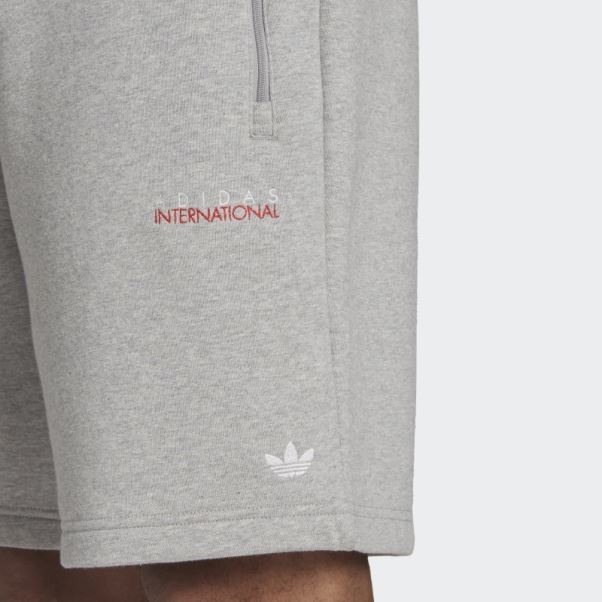 Short De Club De Sport Adidas Gris Moyen