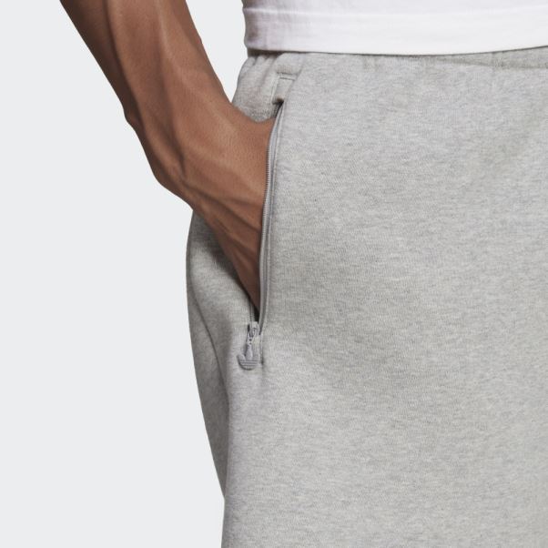Short De Club De Sport Adidas Gris Moyen