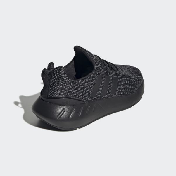 Chaussures Adidas Swift Run 22 Blanches