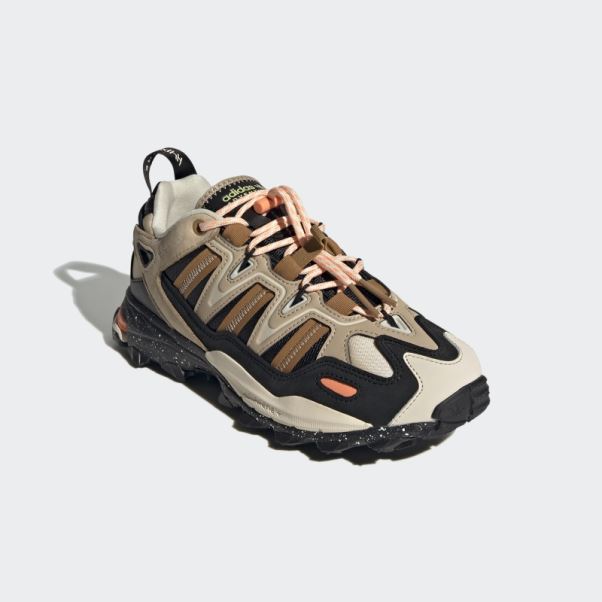 Chaussures D'aventure Hyperturf Beiges Adidas