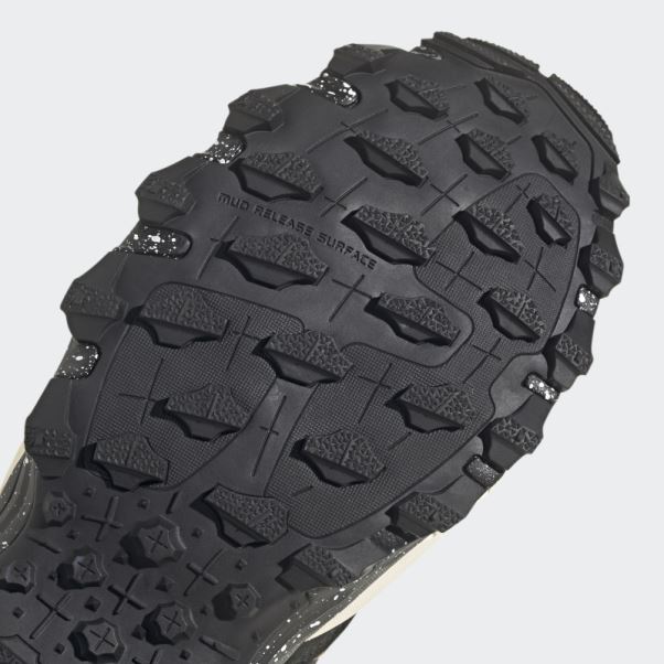 Chaussures D'aventure Hyperturf Beiges Adidas
