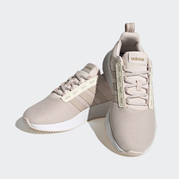 Chaussure Adidas Quartz Racer Tr21