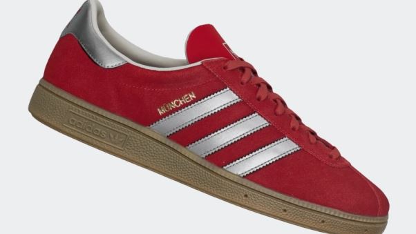 Chaussures Munchen écarlate Adidas