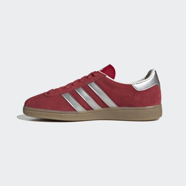 Chaussures Munchen écarlate Adidas