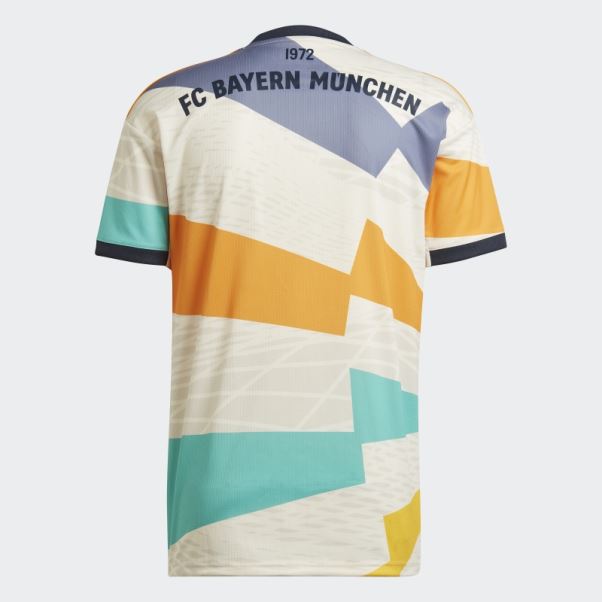 Maillot Fc Bayern 22/23 Quatrième Blanc Adidas élégant