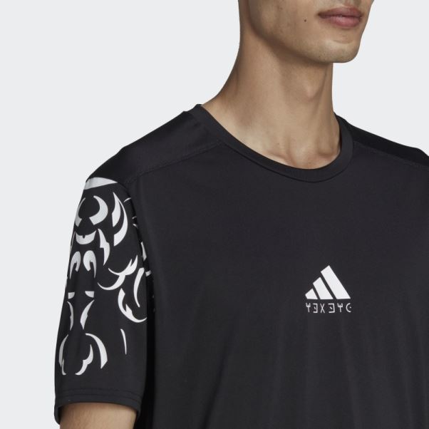 Adidas Marvel T-shirt De Course Graphique Panthère Noire Noir