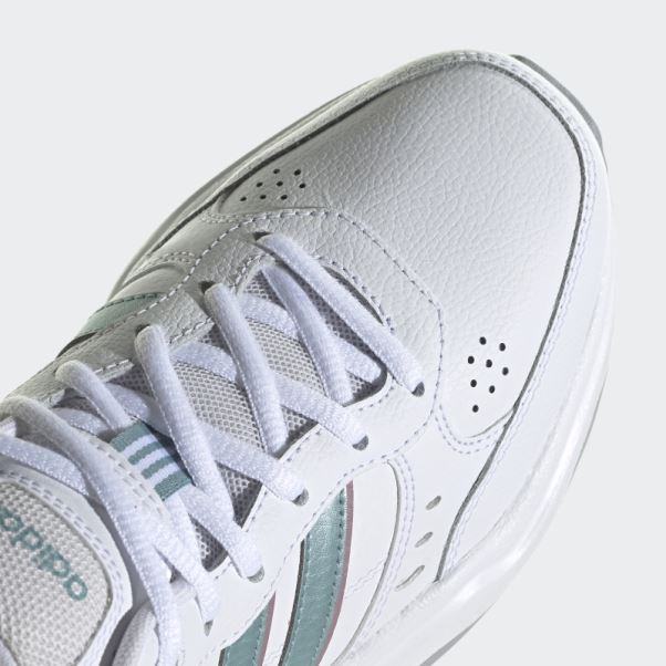 Chaussure Adidas Strutter Blanche