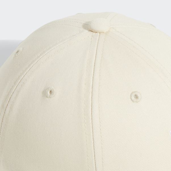 Adidas Casquette Décontractée Blanche à Bride Arrière