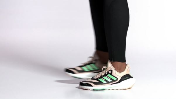 Chaussures Adidas Ultraboost 22 Cold.rdy 2.0 Orange