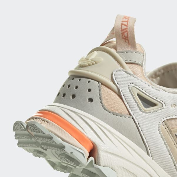 Chaussures D'aventure Hyperturf Blanches Adidas
