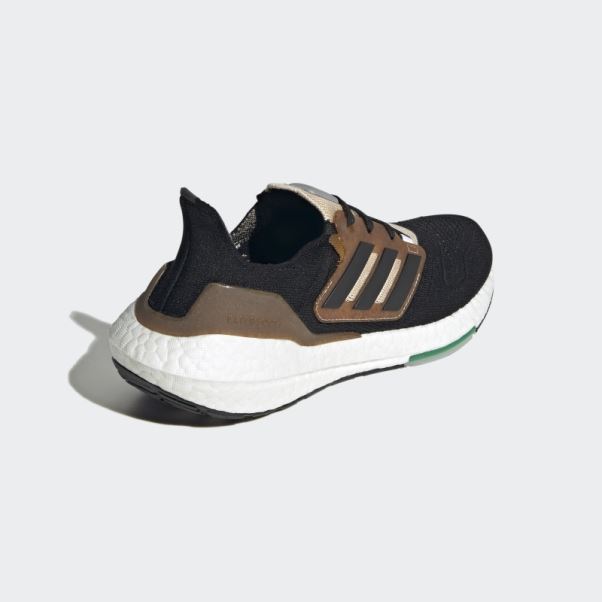 Adidas Ultraboost 22 Noir Fait Avec Des Chaussures De La Nature