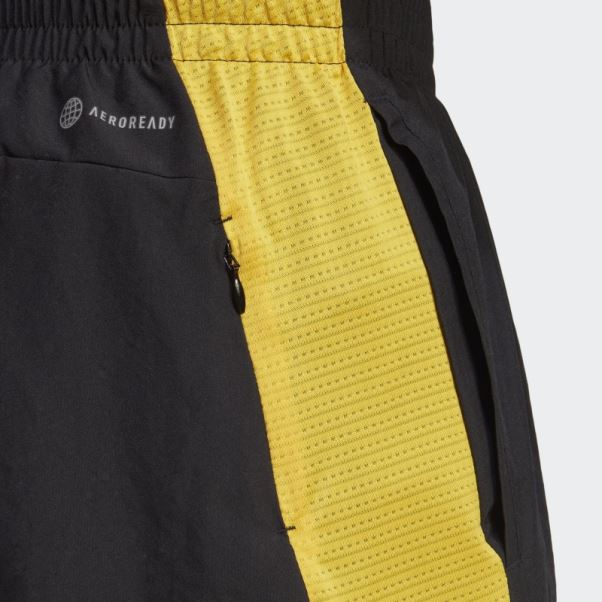 Adidas Possède Le Short De Course Or