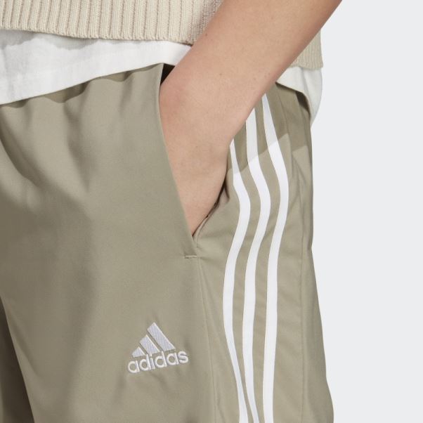 Adidas Aeroready Essentials Chelsea 3-stripes Short Galet Argent